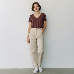 Athleta Breezy V-Neck Tee Lightweight Athleisure Top Size S